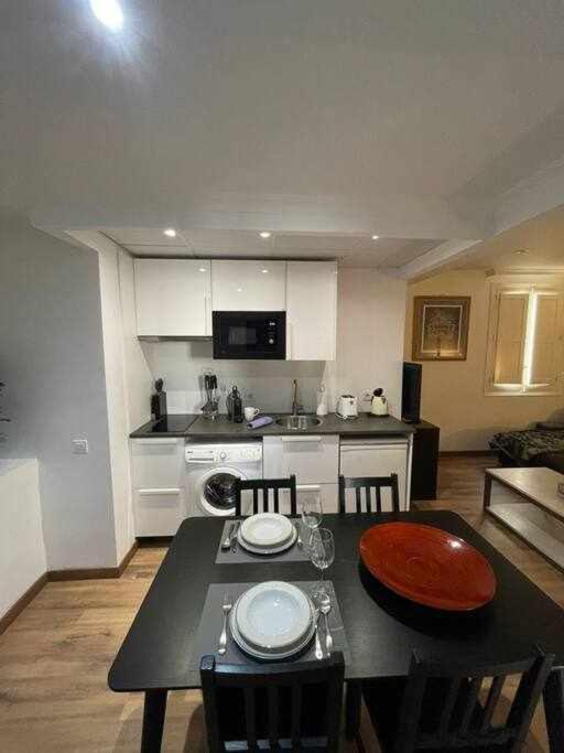 Apartamento IV Alcalaretiro Ideal Parejas Мадрид Екстериор снимка