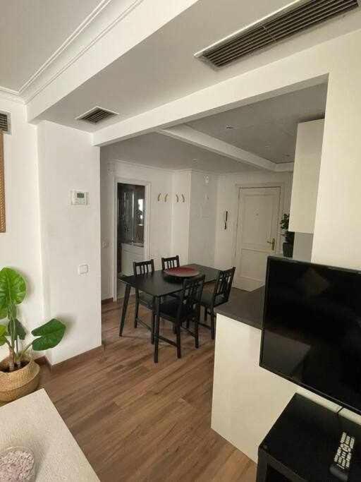 Apartamento IV Alcalaretiro Ideal Parejas Мадрид Екстериор снимка