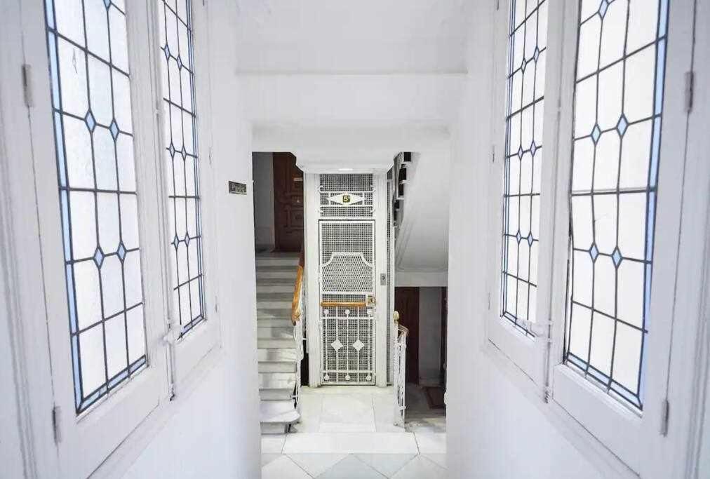 Apartamento IV Alcalaretiro Ideal Parejas Мадрид Екстериор снимка